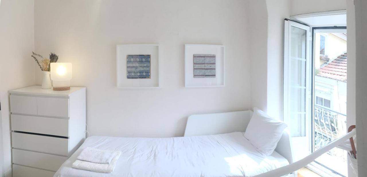 Room Atalaia- Ideal For Single Lissabon Buitenkant foto